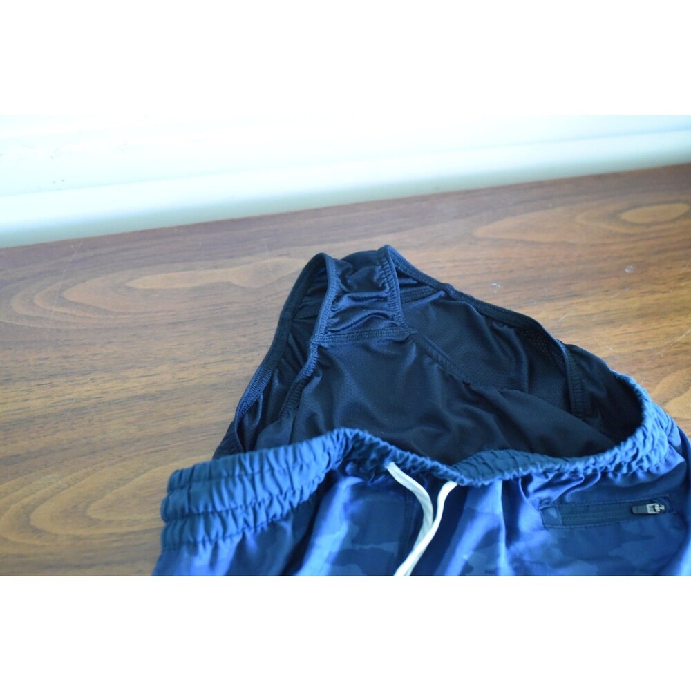 Vuori Clementine Shorts Size Medium Dark Camo Lined VW304 Zip Pocket Drawstring - Picture 5 of 7